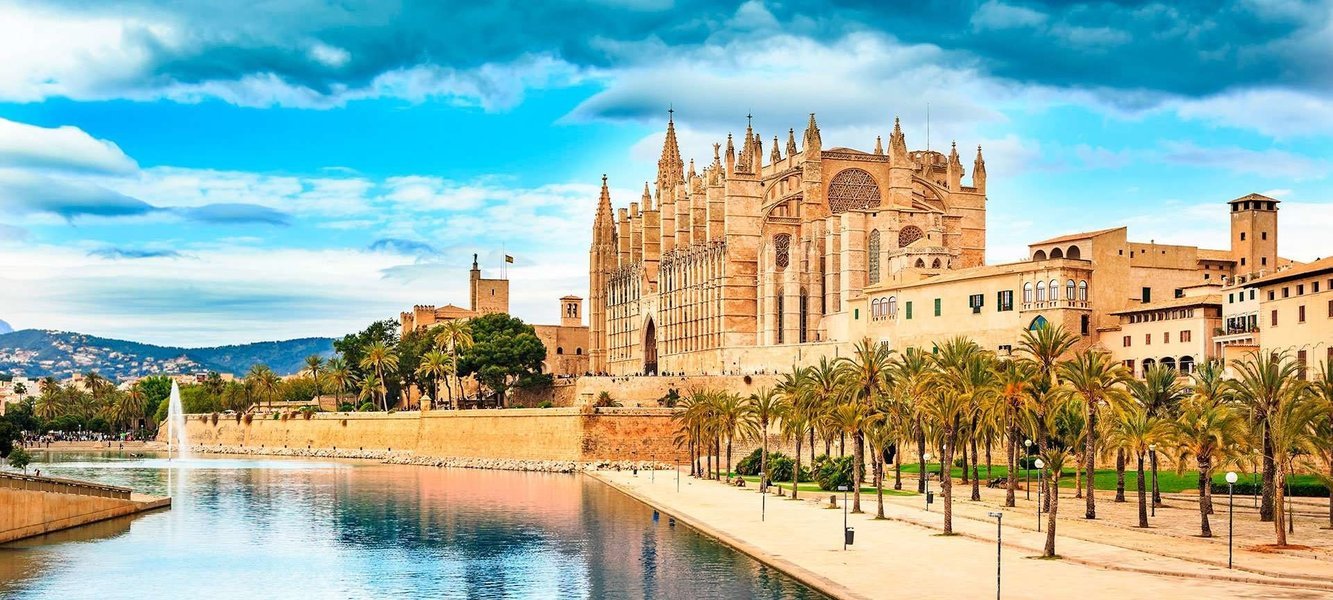 SPAIN - MAJORCA - SINGLES HOLIDAYS