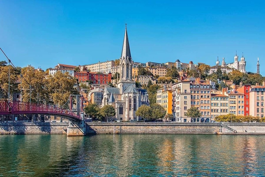 RHONE RIVER - SINGLES HOLIDAYS