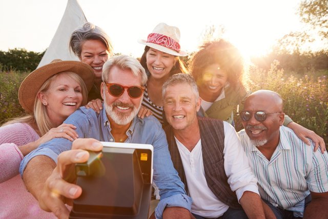 Your Solo Travel Circle Awaits! - Collection